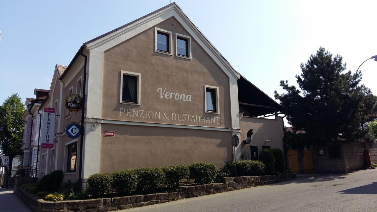 Pension Verona Novy Bor Luaran gambar
